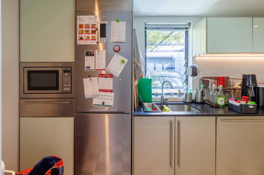 To Let 1 Bedroom Property for Rent in Tamboerskloof Western Cape